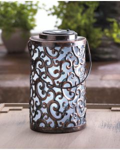 GARDEN GATE SOLAR LANTERN